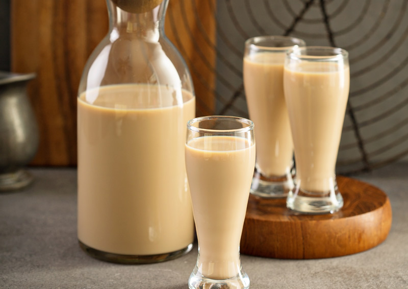 Master Homemade Irish Cream: Easy Recipe, Gift Ideas & Storage Tips